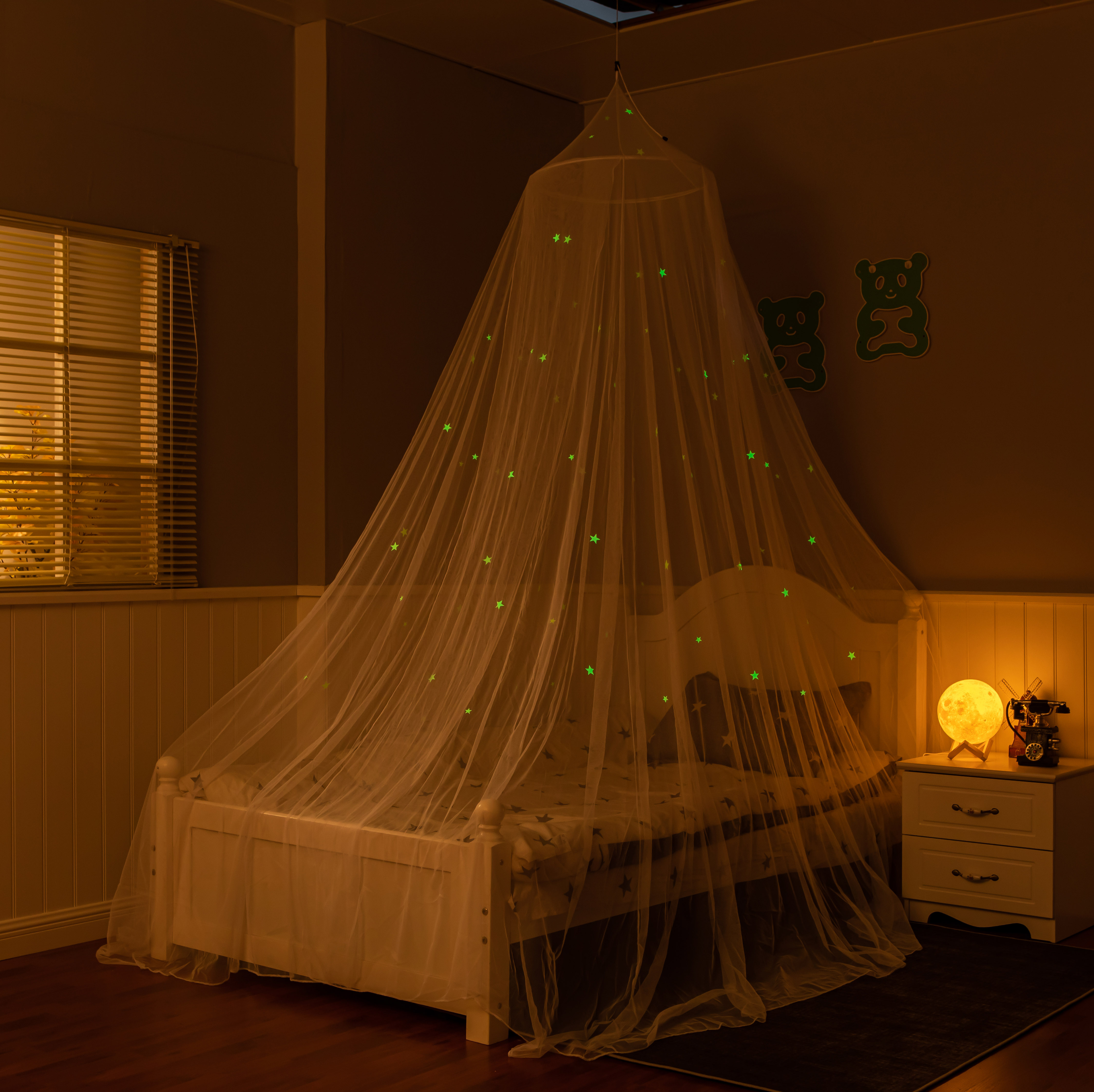 2022 Best Selling Glowing In The Dark Star Fantasy Hanging Mosquito Net for Bed